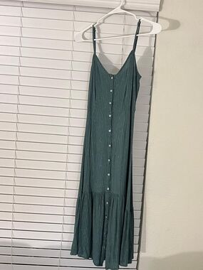 Spaghetti Strap Emerald Green Button-Front Maxi Dress